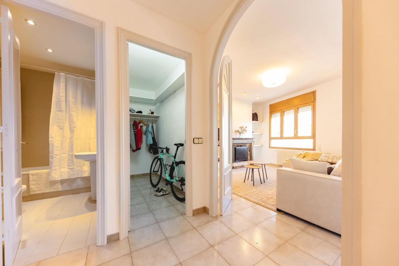 Bravissimo El Lleo, Bright 4-Bedroom Apartment ジローナ エクステリア 写真