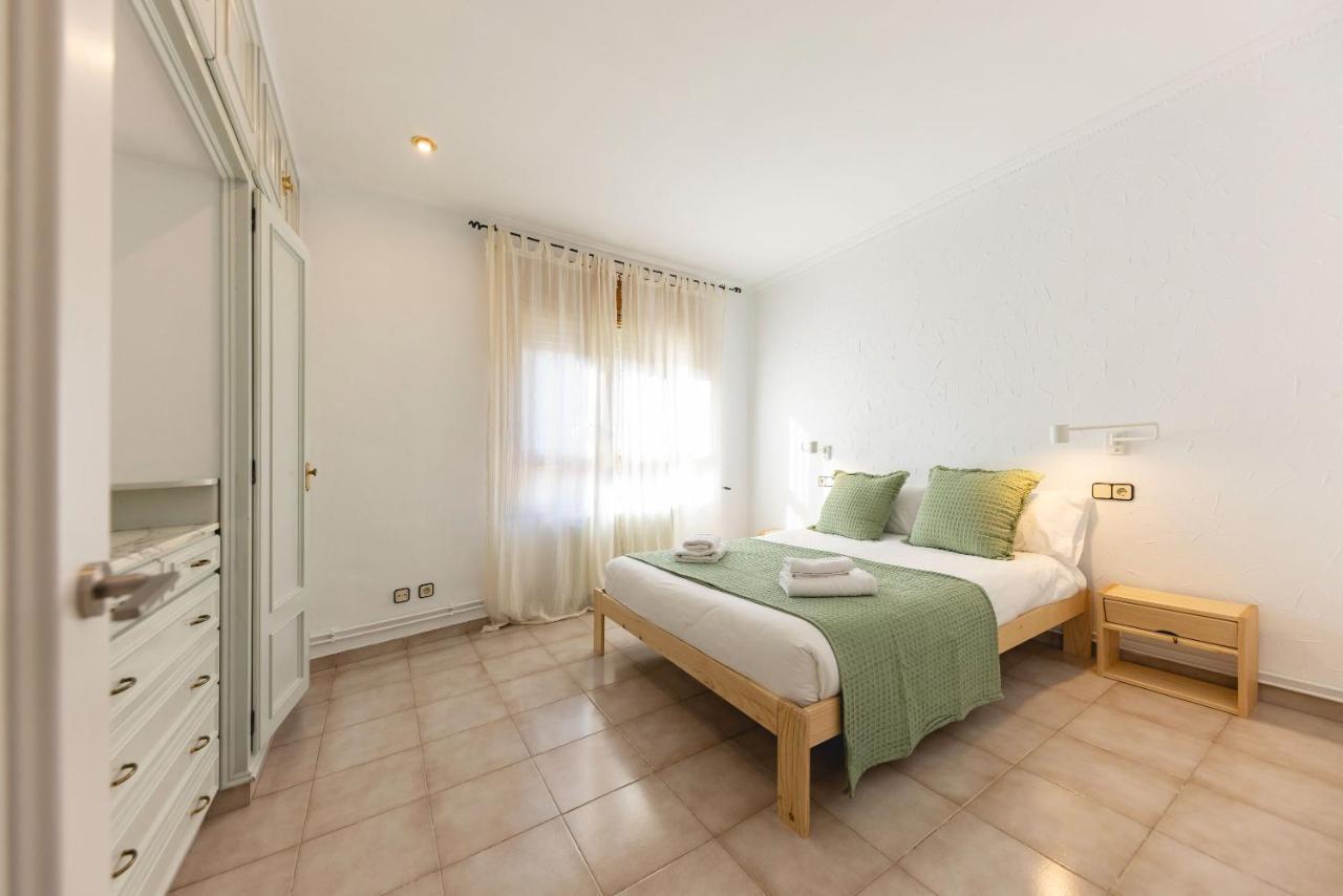 Bravissimo El Lleo, Bright 4-Bedroom Apartment ジローナ エクステリア 写真